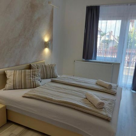 Central Lux Apartments Hajdúszoboszló Esterno foto