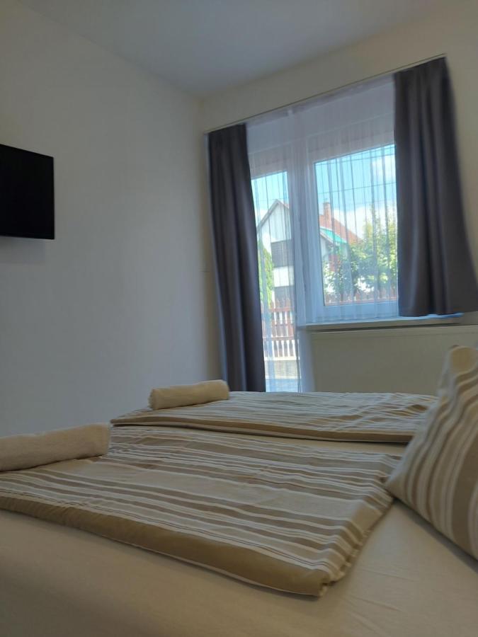 Central Lux Apartments Hajdúszoboszló Esterno foto